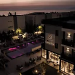 Bolt Boutique 4*