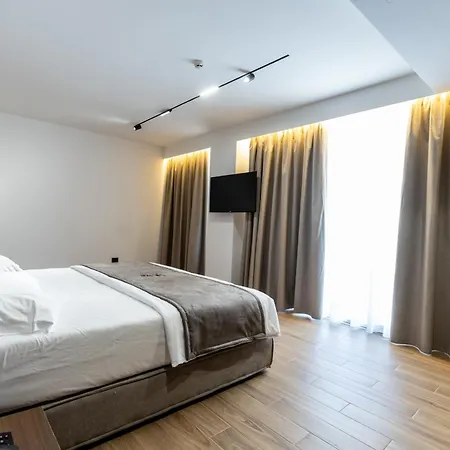 فندق Bolt Boutique 4*