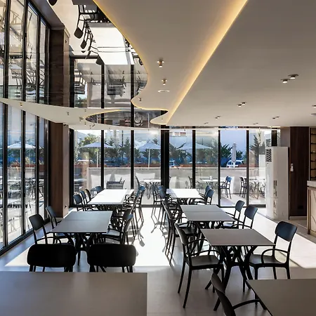 Bolt Boutique 4*