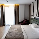 Bolt Boutique Hotel 4*