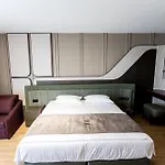 Bolt Boutique Hotel 4*