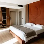Bolt Boutique Hotel