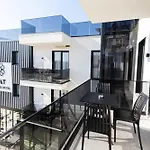 Bolt Boutique Hotel 4*