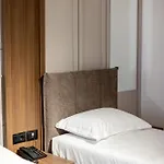 Bolt Boutique Hotel 4*