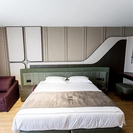 Bolt Boutique Otel 4*