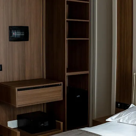 Bolt Boutique Otel Lezhë