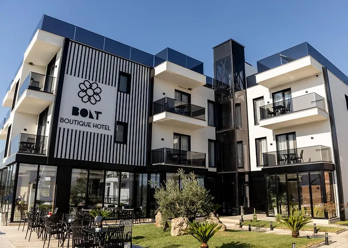 Bolt Boutique ホテル 4*